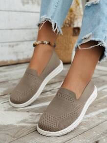 Simple New Slip-On Breathable Low-Top Summer Casual Superlight Solid Color Anti-Slip Driving Lightweight Retro Style Shoes For Women