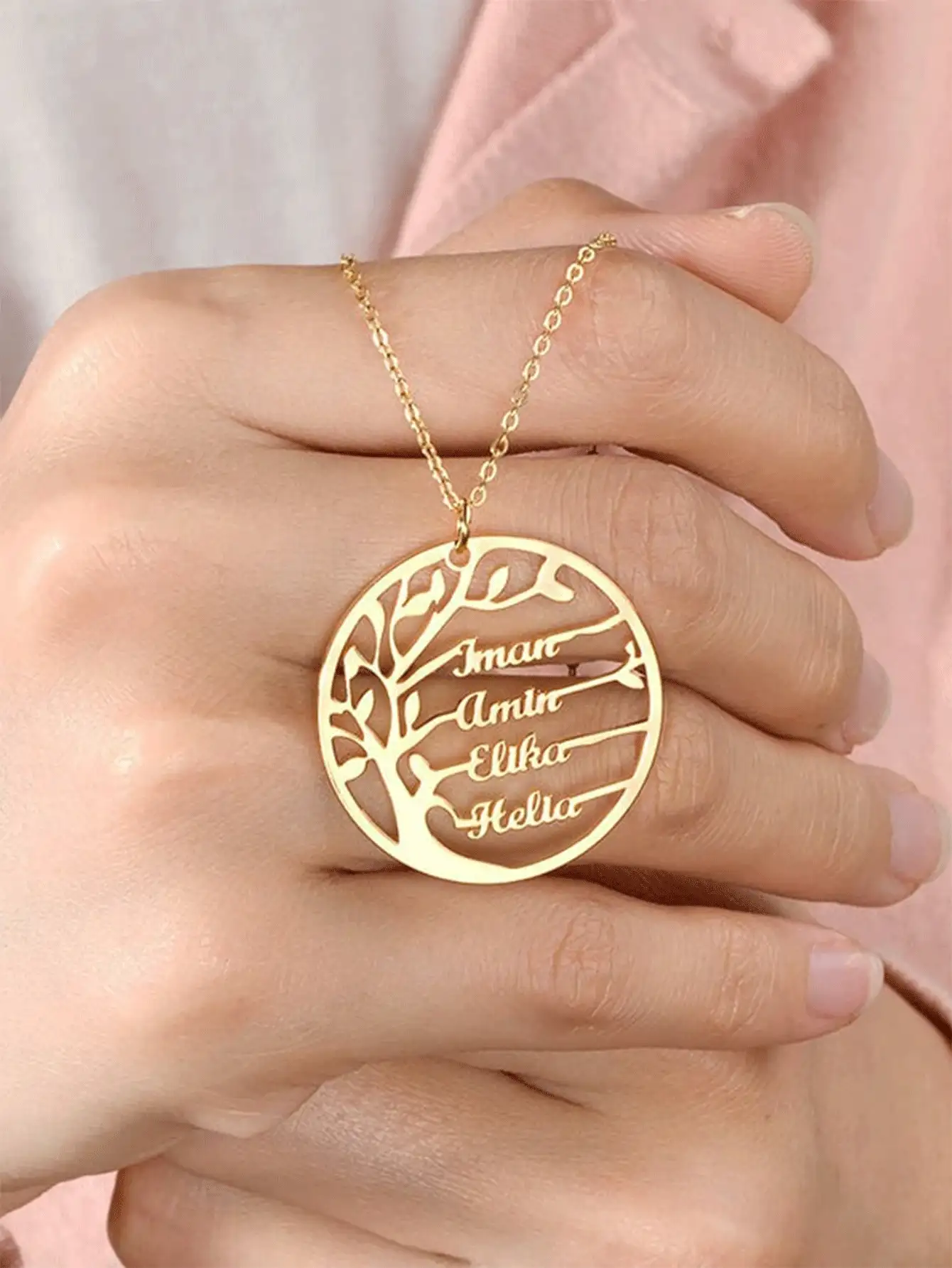 1 Stück personalisierte Lebensbaum-Anhänger Halskette für Frauen, individuell mit 1-4 Familiennamen, runde Halskette aus Edelstahl, Farbe silbrig-gold, Geschenke für Familie, Muttertags-Geschenke, Vatertags-Geschenke, individualisierte Familien-Namens-Schmuckhalskette