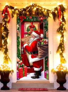 1pc Christmas Themed Door Flag, Vividly Depicting The Warm Scene Of Santa Claus Carrying A Gift Bag And Holding A Letter, Complemented By Vibrant Christmas Decorations Such As Fairy Lights, Bows, And A Christmas Tree, Featuring A Rich And Colorful Design. Suitable For Indoor And Outdoor Door Or Wall Decor, Whether For A Christmas Family Gathering Or A Lively Party