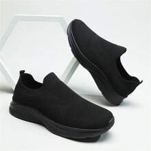 Zapatos deportivos de malla transpirable casuales para hombres, de corte bajo y de slip-on - Negro - Ver 2