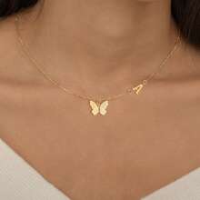 1件新款时尚金色蝴蝶字母吊坠不锈钢珠链项链，女士款 - 金黃色 - 查看 1