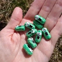 搞笑尖叫泡菜罐 - 小型玻璃迷你家居装饰，美食和泡菜爱好者的完美礼物，无需电池，适合派对装饰和用品，适合所有季节 - 1 件，圣诞礼物，搞笑礼物，泡菜，搞笑礼物，泡菜，圣诞礼物，搞笑礼物，泡菜，圣诞礼物 - 彩色 - 查看 7