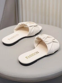 Children Fashionable Slippers For Outdoor Use, Summer Flat Shoes, Sandals, New Style Girls Shoes, Highly Attractive Beach Shoes