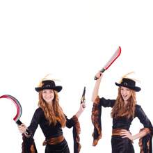 Cuchillo grande y sangriento de plástico tipo alfanje/cimitarra como accesorio o broma para Halloween, con apariencia realista y manchas de sangre, ideal para disfraz, fiesta o casa embrujada, también puede ser un regalo de Navidad - Multicolor - Ver 7