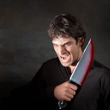 Cuchillo grande y sangriento de plástico tipo alfanje/cimitarra como accesorio o broma para Halloween, con apariencia realista y manchas de sangre, ideal para disfraz, fiesta o casa embrujada, también puede ser un regalo de Navidad - Multicolor - Ver 8