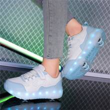 LED Flashing Comfortable In-Line Skates, Quick Gliding Roller Skates, Removable Wheel Casual Sports Shoes, A Great Gift Choice For Holidays - Mint Green - View 5