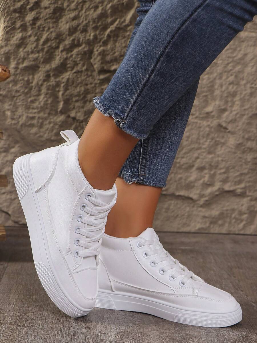 Nuevos tenis casuales altos blancos de otoño para mujeres, moda coreana, zapatos deportivos de suela blanda de media altura - Blanco - Ver 1