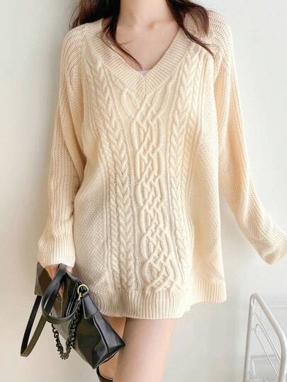 2025 Autumn/Winter New Vintage Loose V-Neck Thick Cable Knit Sweater Top