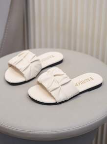 Children Fashionable Slippers For Outdoor Use, Summer Flat Shoes, Sandals, New Style Girls Shoes, Highly Attractive Beach Shoes