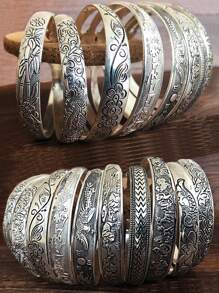 1pc Alloy Metal Embossed  Totem C-Shape Adjustable Bangle, Vintage Minimalist Style For Women