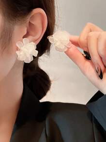 1 Đôi Bông tai nữ dệt hoa nhỏ 3D đầy màu sắc - Màu tím hoa cà - Xem 7