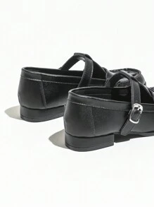 Vintage Style Deep-Cut Leather Shoes For Women, Spring New Arrival Strap Buckle Woven Low-Heel Loafer Mary Jane Shoes - Black - View 4