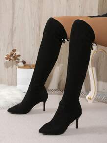 Botas de tacón alto de unicolor para mujeres. Botas de moda con elástico sobre la rodilla. Botas cómodas para mujeres