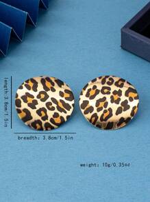 زوج من الأقراط الأنيقة للسيدات للتنقل بنقش نمر دائري هندسي