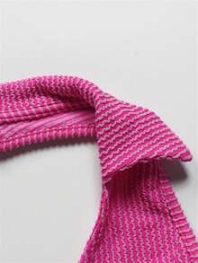 فستان صيفي ضيق ملائم للشكل باللون الأحادي، ياقة على شكل V وحكام عنق حلقي، ظهر مكشوف، تنورة منبثقة للنساء من طراز Y2K