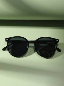 Gafas de sol redondas polarizadas de plástico, estilo vintage clásico para mujer, protección UV para deportes al aire libre, ciclismo, conducción, pesca, vacaciones en la playa. Accesorios de playa para mujer. Gafas de sol básicas que combinan con suéteres, vaqueros, pantalones de chándal, sudaderas con capucha, chaquetas, vestidos y camisas de manga larga. Sombras elegantes para salidas familiares, viajes, vacaciones y verano en la playa