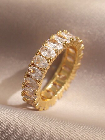 1 件优雅椭圆形 CZ 戒指，适合女士女孩水晶戒指生日新娘装扮女性节日珠宝礼物