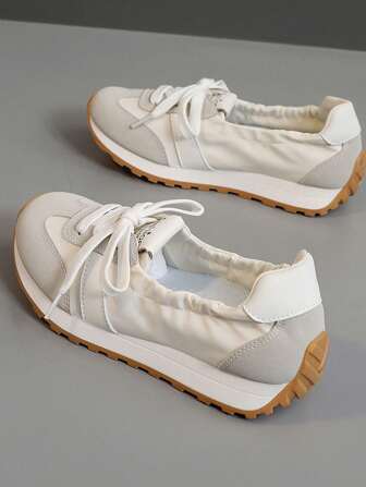 1 双女式多功能撞色一脚蹬休闲运动鞋，圆头，系带，户外，春秋季