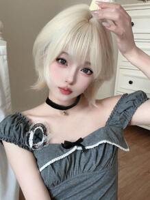 alicegarden 1 Pieza Peluca sintética resistente al calor, corta y recta con las puntas ligeramente rizadas con flequillo, en color blanco dorado, de 10 pulgadas de largo, hecha de fibra, peluca elegante, natural y realista (sin accesorios)