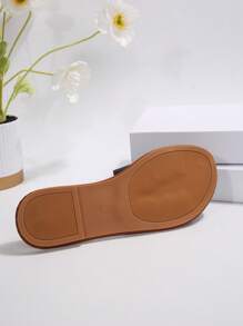 Women Simple Casual Flat Slide Sandals, Round Toe Open Toe Strap Slippers, Outdoor Beach Sandals - Brown and Black - View 4