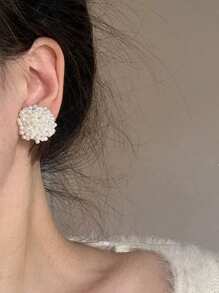 1 对优雅的人造珍珠烟花设计耳环，精致的高端品质，是婚礼、宴会和特殊场合的理想礼物 - 白色 - 查看 2