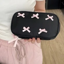 حقيبة مكياج بشكل فراشة 3D باللونين الأسود والوردي مع سوستة ، سطح قماشي أسود، حقيبة مستحضرات تجميل متعددة الطبقات محمولة للسفر والاستخدام المنزلي، حقيبة كبيرة متعددة الأغراض للسيدات - الأسود - مشاهدة 5