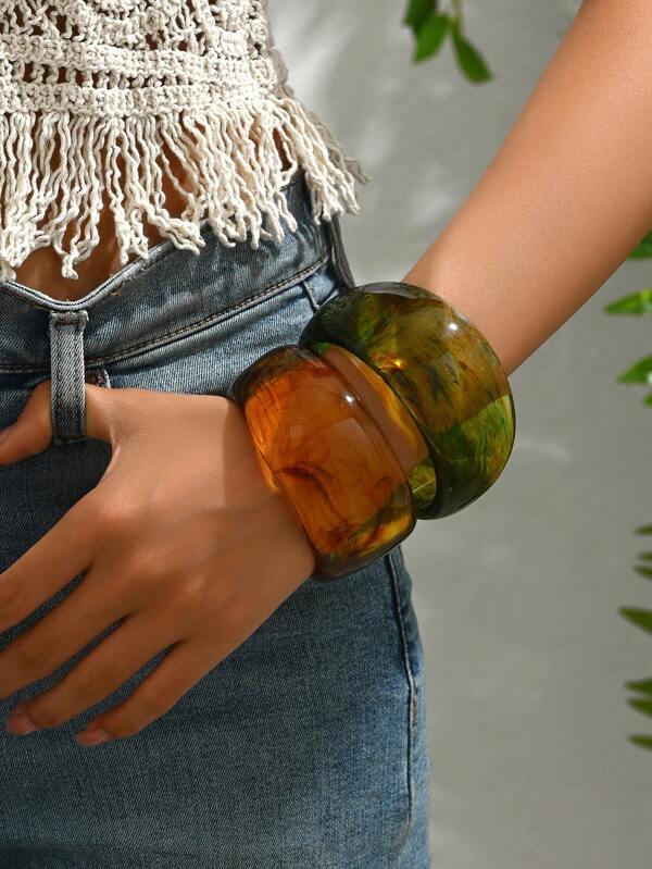 1pc Fashion Exaggerated Geometric Transparent Floral Resin Bangle, Suitable For Elegant & Unique Women, Perfect For Beach, Party, Daily Wear, Gift - Enhances Outfit Appeal