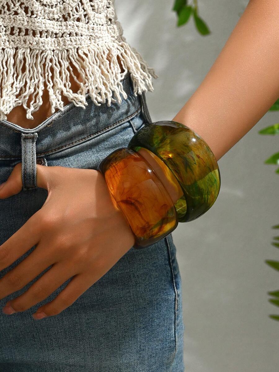 1 peça Bracelete de resina floral transparente geométrica e exagerada da moda, adequado para mulheres elegantes e únicas, perfeito para praia, festa, uso diário, presente - Realça o apelo do visual.