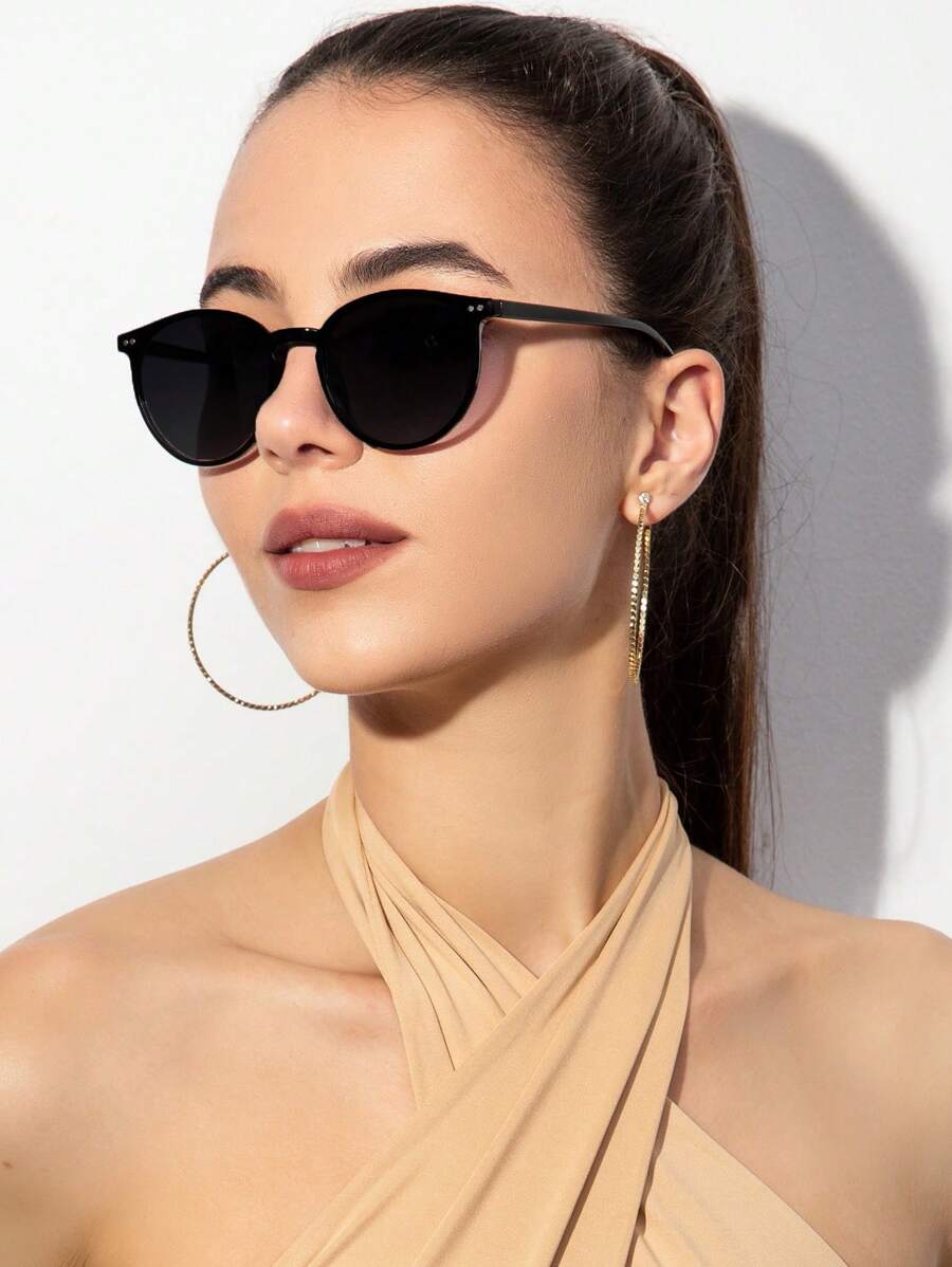 Gafas de sol redondas polarizadas de plástico, estilo vintage clásico para mujer, protección UV para deportes al aire libre, ciclismo, conducción, pesca, vacaciones en la playa. Accesorios de playa para mujer. Gafas de sol básicas que combinan con suéteres, vaqueros, pantalones de chándal, sudaderas con capucha, chaquetas, vestidos y camisas de manga larga. Sombras elegantes para salidas familiares, viajes, vacaciones y verano en la playa
