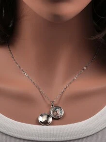 Customized Personalized Color Photo + Name Engraved Necklace Father's Day Gift Mother's Day Gift Valentine's Day Gift Birthday Anniversary Gift For Friends And Classmates Graduation Christmas Family High-End Gift