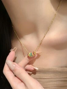 1pc French Retro Elegant Handmade Enamel Color Circle Pendant Necklace (2 Styles Random Delivery)