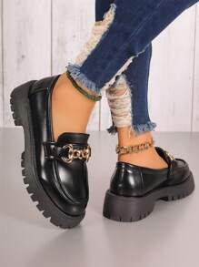 Mocassini neri casual con punta tonda, facili da infilare, adatti all'inverno e all'autunno per le donne, con suola morbida e comoda