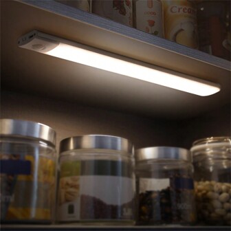 1 件 LED 橱柜下夜灯，3 色可调光，定时器，磁性，USB 充电，锂电池供电，壁挂式，独立式，运动传感器激活，梦幻主题适用于厨房、衣柜、壁橱、柜台、碗橱、楼梯、走廊、架子