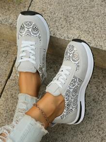 Stylish Fashionable Versatile Anti-Slip Sexy Comfortable Pretty Inexpensive Women Outdoor Casual Sports Shoes With Lace-Up, Zipper Decor, Random Pattern Location - Grey - View 3