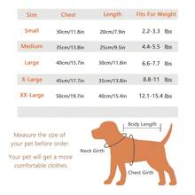 1件宠物四足动物衣服适合小型犬穿，加厚保暖的衣服让冬天不再寒冷，狗狗可以开心的出去玩，配有牵引环，可以直接用牵引绳牵引，方便实用