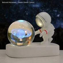 1 件 LED 宇航员小夜灯、水晶球装饰、办公室宇航员装饰、USB 电脑桌面装饰、家居装饰、送给朋友的礼物、圣诞节节日礼物 - 太空人水晶裝飾擺飾 - 查看 10