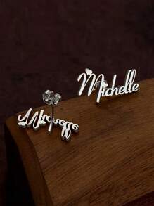 女士定制迷你心形带名字耳钉可爱珠宝不锈钢个性化首字母名字耳环礼物 - 鍍白金 - 查看 4