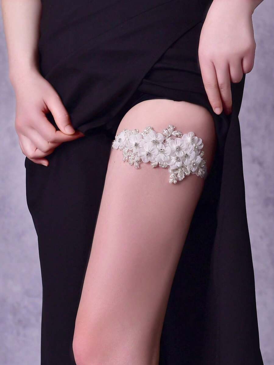 1 件全新珍珠和花卉手工吊袜带、新娘/伴娘腿饰、派对配饰