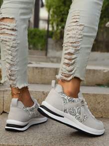 Stylish Fashionable Versatile Anti-Slip Sexy Comfortable Pretty Inexpensive Women Outdoor Casual Sports Shoes With Lace-Up, Zipper Decor, Random Pattern Location - Grey - View 6