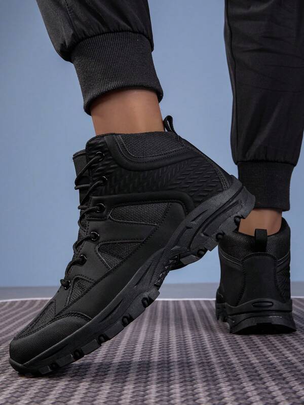Chaussures de randonnée en plein air noires, bottes d'escalade légères, antidérapantes, résistantes à l'usure, bottes montantes, chaussures de travail à la mode, baskets d'entraînement pour hommes
