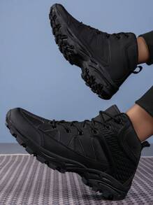 Chaussures de randonnée en plein air noires, bottes d'escalade légères, antidérapantes, résistantes à l'usure, bottes montantes, chaussures de travail à la mode, baskets d'entraînement pour hommes