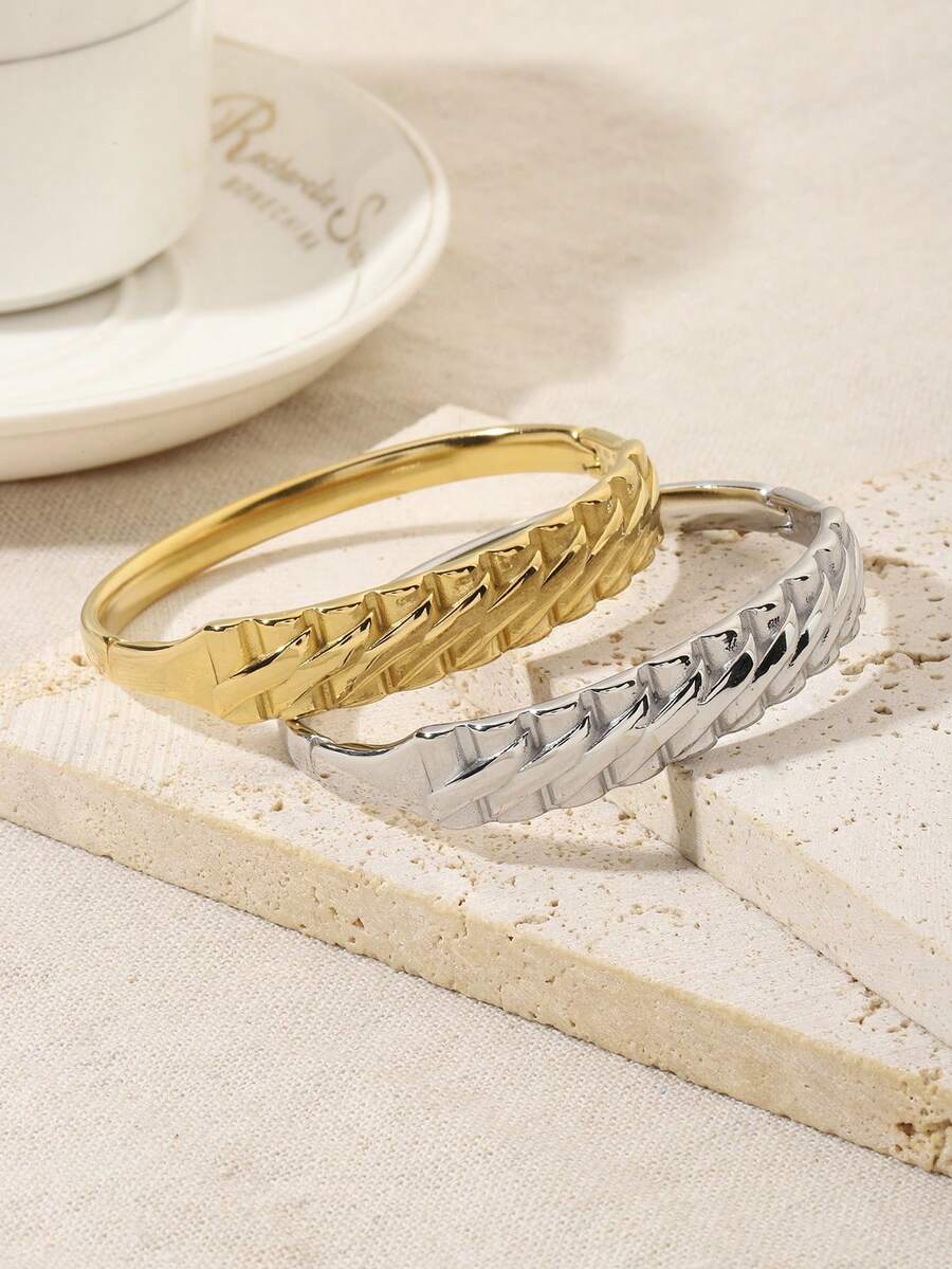 1 件时尚欧式 18K 镀金钛钢齿轮纹理手镯，适合婚礼、情人节、约会、派对、女士日常佩戴 - 鑄造手鐲 - 查看 1