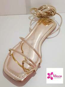 Flat Sandal With Tie Straps - 金色 - 查看 2