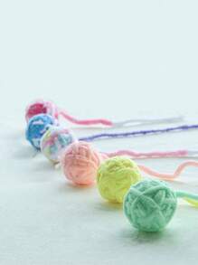 1pc Plus Cat Teaser Ball