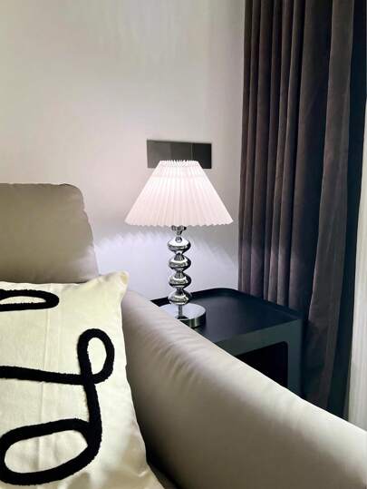 1pc Minimalist Desk Lamp, Classic Table Lamp For Bookshelf, Bedroom, Warm Light USB Powered Reading Lamp Suitable For Modern Nordic Style Home, Hotel, Restaurant