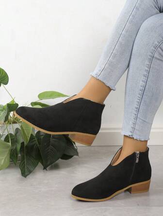 Women's Fashion Flat Short Boots Non-Slip Soft Bottom Low Heel Versatile Women's Boots