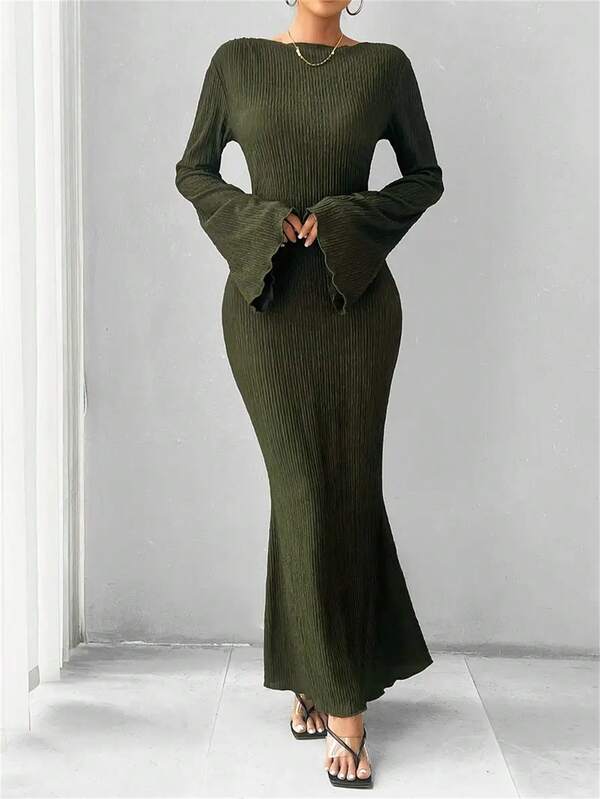 Women's Elegant Solid Color Bell Sleeve Mermaid Hem Fitted Dress, Spring/Autumn