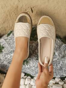 Women's Simple Fashion Versatile Apricot Handwoven Mesh Slip-On Flat Fisherman Shoes With Black Trim