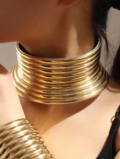 1pc Fashionable Shiny PU Leather Exaggerated Necklace For Women