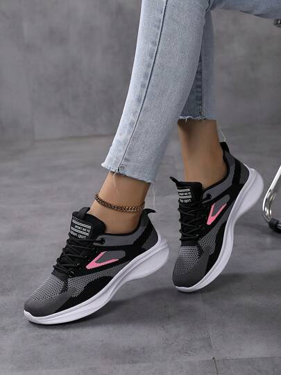 2025 秋季女式纯色网眼运动鞋，软底轻便一脚蹬步行鞋，透气低帮健身鞋